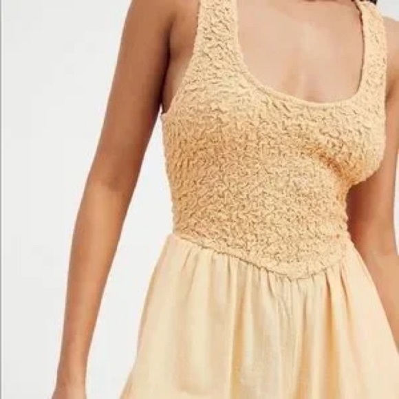 Free People Women’s Juliette Orange Smocked Romper Size XS - Picture 3 of 10